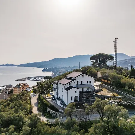 Lägenhet - Nido Romantico Con Vista Mare Rapallo